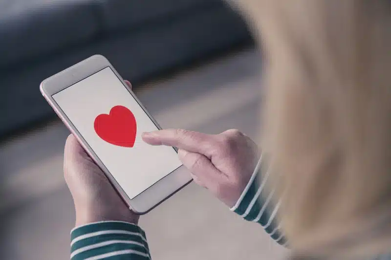 Découvrez de nouvelles personnes en vous connectant facilement à JeContacte