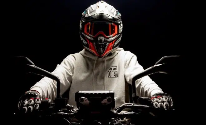 Comment nettoyer le casque de sa moto ?